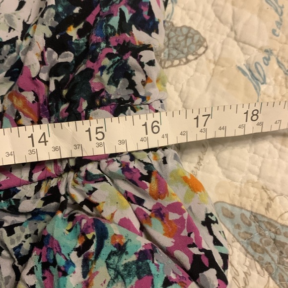 Size Large, Plenty by Tracy Reese Black and multicolored floral Jumpsuit. - Picture 11 of 13